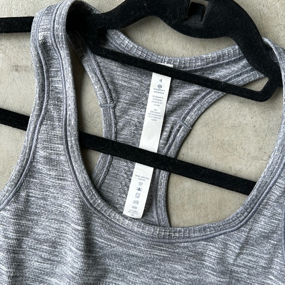 LULULEMON Heather grey tank - Picture 2 of 5
